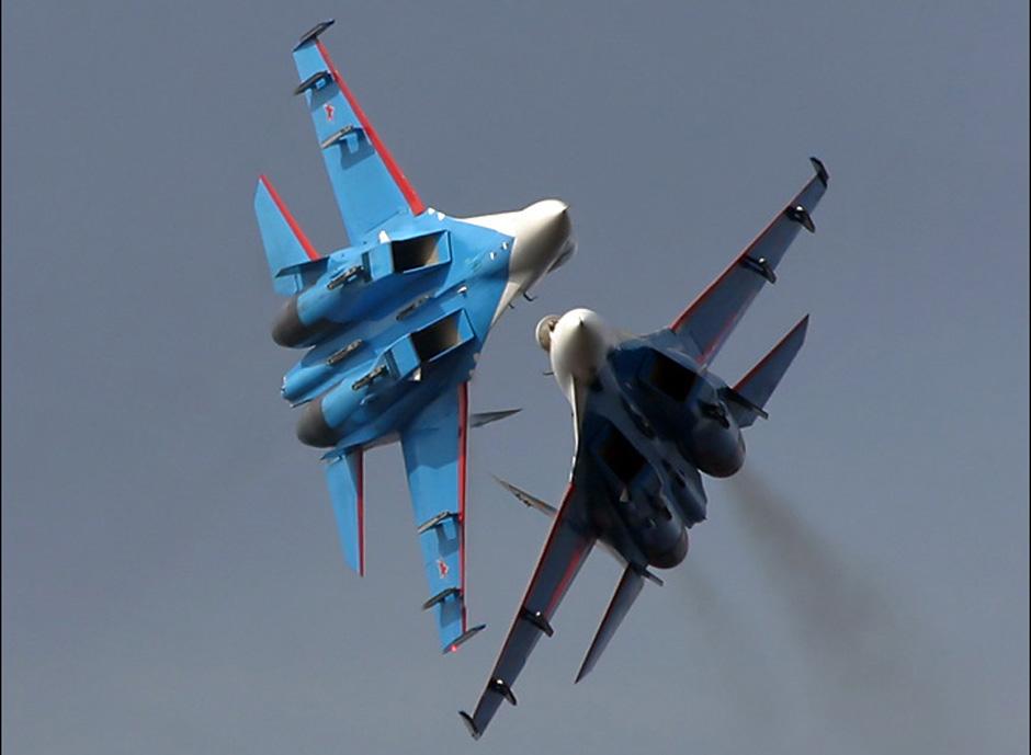 1302007128_su_27_russian_knights_by_galm11