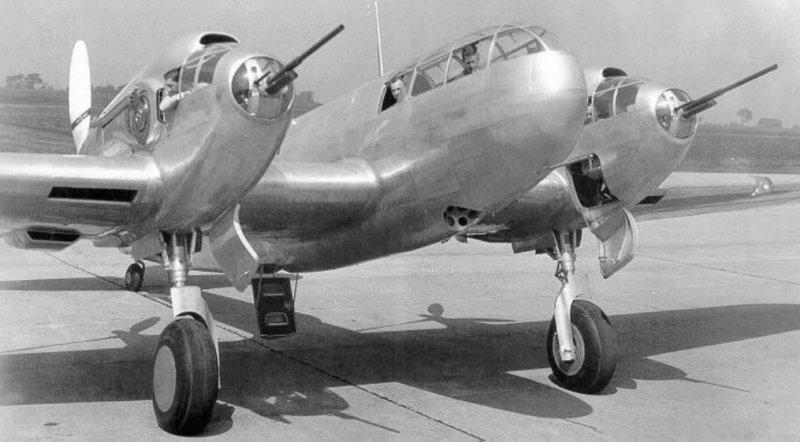 Тяжелый истребитель Bell YFM-1 Airacuda (США) Тяжелый истребитель Bell YFM-1 Airacuda (США)