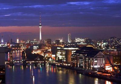 Москвичу выгодней жить в Берлине () Москвичу выгодней жить в Берлине