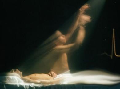 Душа не имеет отношения к телу? () Душа не имеет отношения к телу?