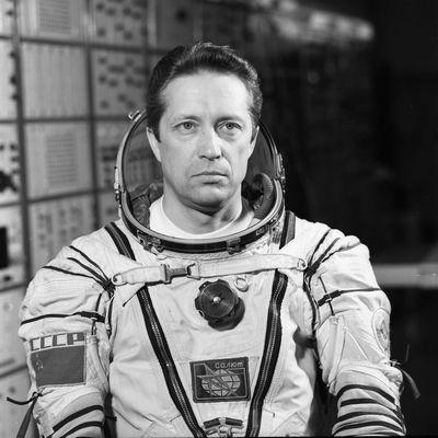 Покорители космоса - Владимир Викторович Аксенов () Покорители космоса - Владимир Викторович Аксенов