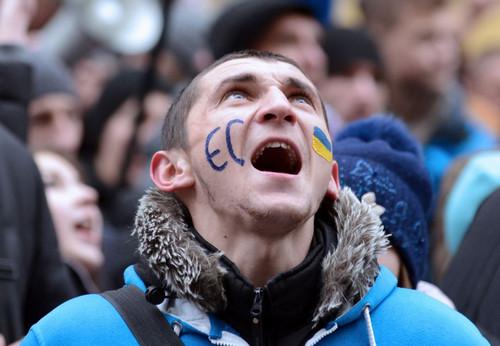 Украина, Киев, ВЛАСТЬ И ОППОЗИЦИЯ ЖДУТ ВЫСАДКИ АМЕРИКАНСКОГО ДЕСАНТА: "ЛАСКАВО ПРОСИМО!"