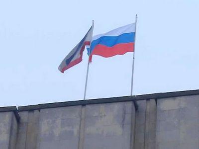 Владимир Путин поручил оказать гуманитарную помощь Крыму () Владимир Путин поручил оказать гуманитарную помощь Крыму