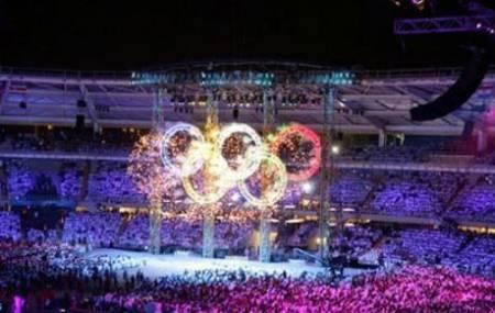 На открытии Олимпиады в Сочи предсказан конец Америке