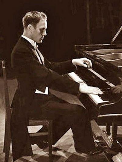 20 марта 1915 года родился Святослав Рихтер - один из крупнейших пианистов XX века.