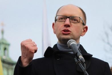 Незаконную крымскую власть ждет суд, - Яценюк
