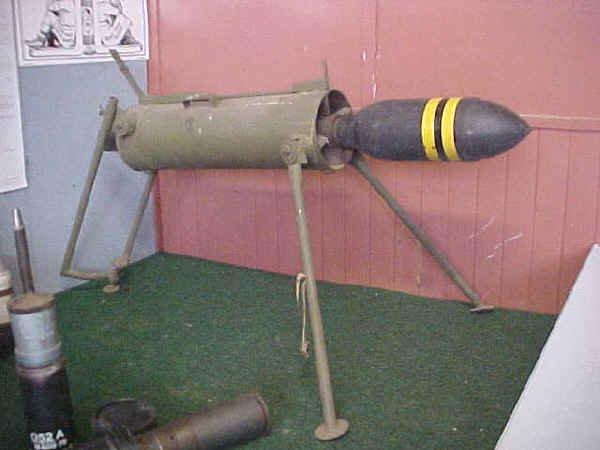 Британская и американская реактивная артиллерия Второй мировой () Британская и американская реактивная артиллерия Второй мировой