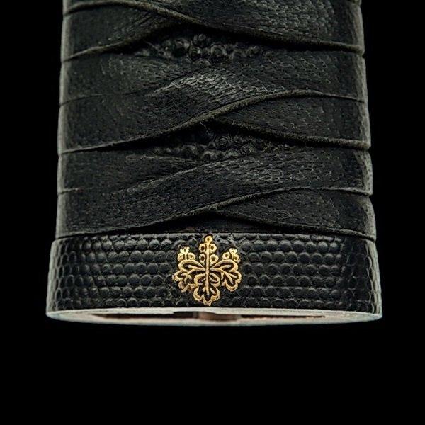 Катана даймё рода Тоётоми XVI века () Катана даймё рода Тоётоми XVI века