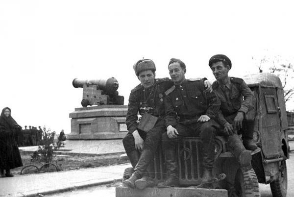 Укрощение британского «Тигра» () Укрощение британского «Тигра»