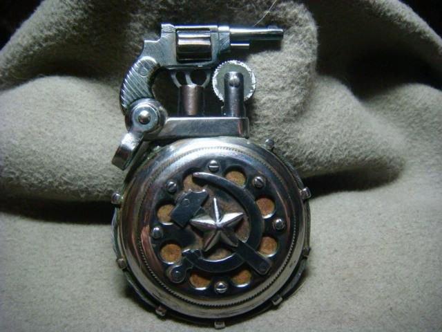 Военные зажигалки () Военные зажигалки