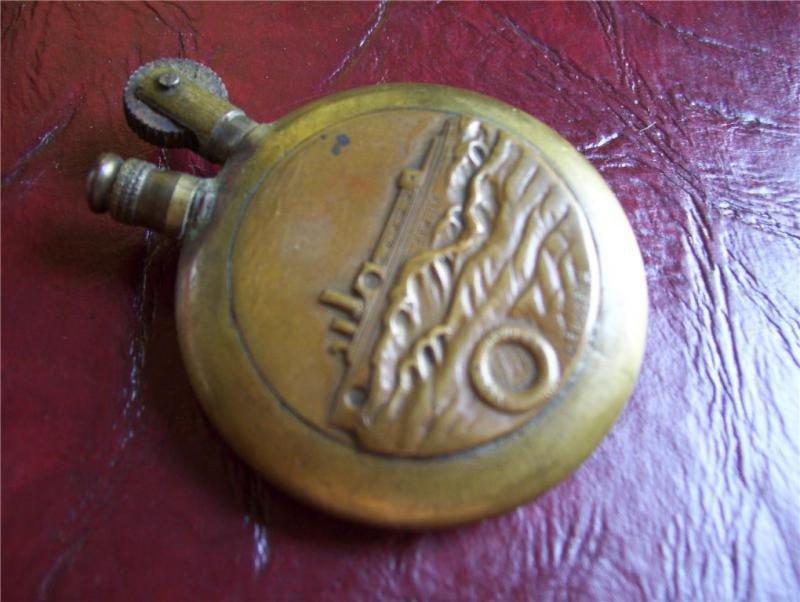 Военные зажигалки () Военные зажигалки