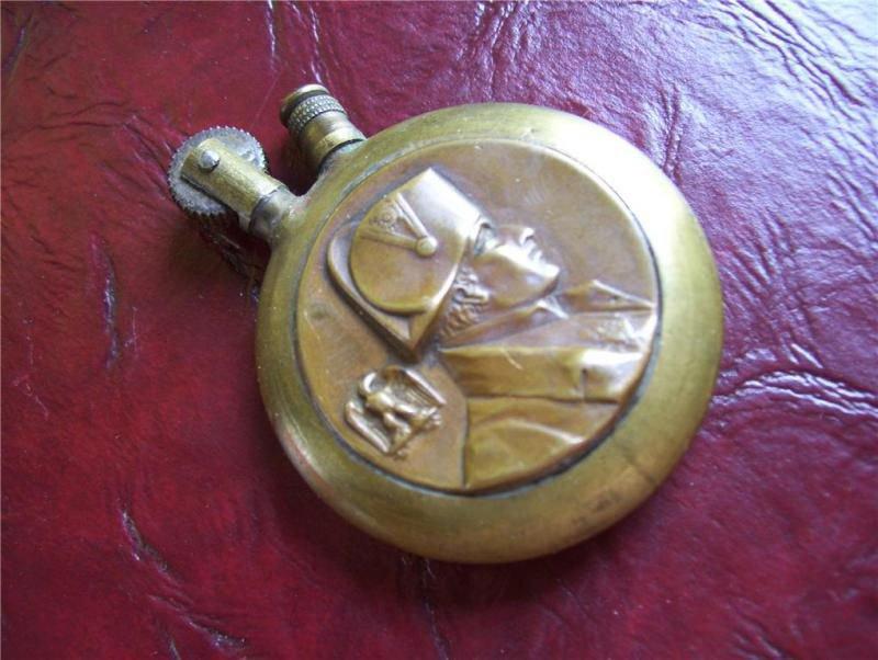 Военные зажигалки () Военные зажигалки