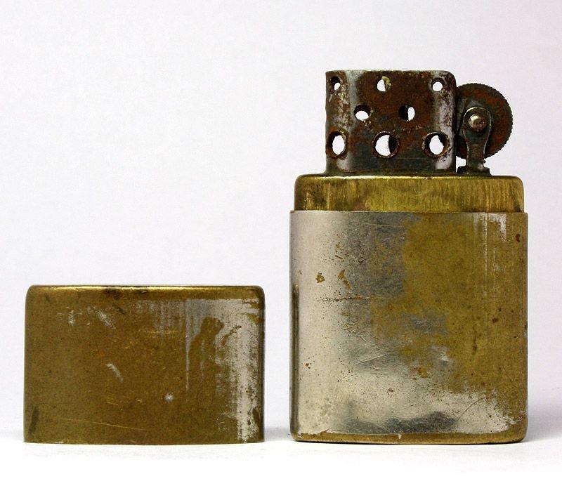 Военные зажигалки () Военные зажигалки