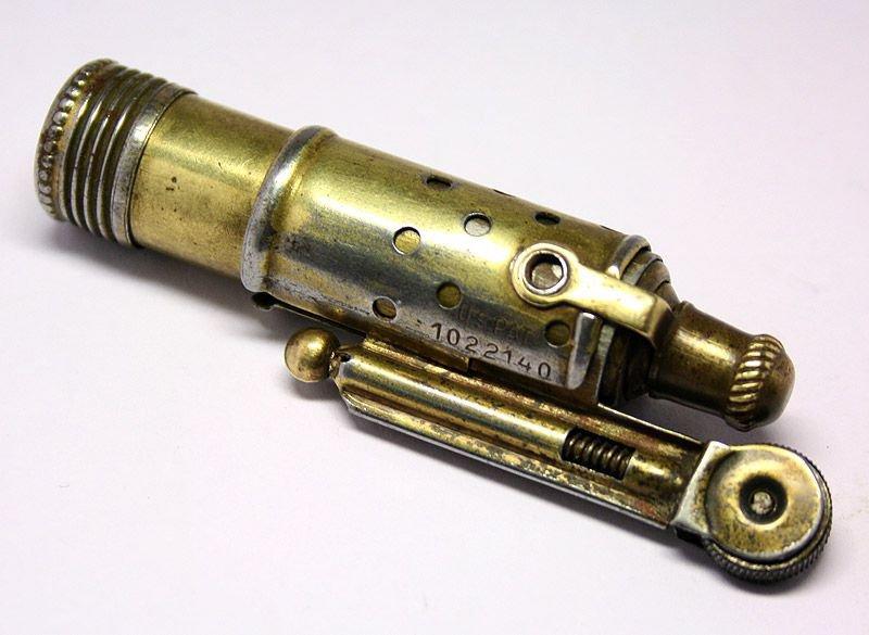 Военные зажигалки () Военные зажигалки