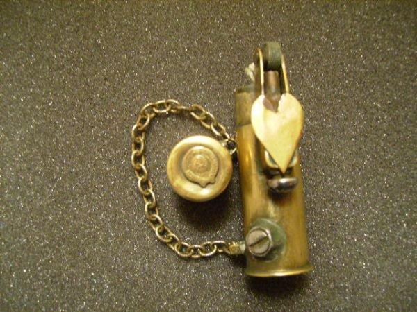 Военные зажигалки () Военные зажигалки