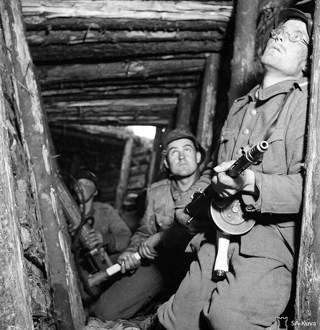 Четвёртый сталинский удар: разгром финской армии () Четвёртый сталинский удар: разгром финской армии