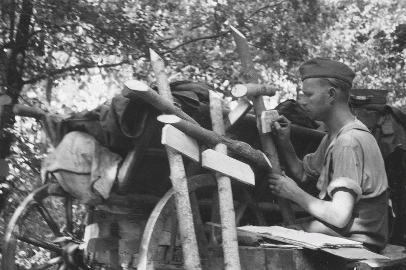 Фотограф Франц Грассер в Белгородской области. 1943