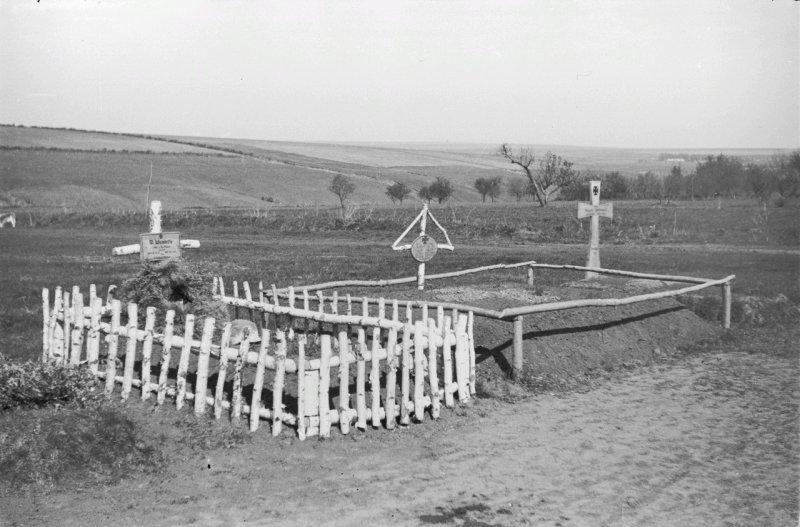 Фотограф Франц Грассер в Белгородской области. 1943
