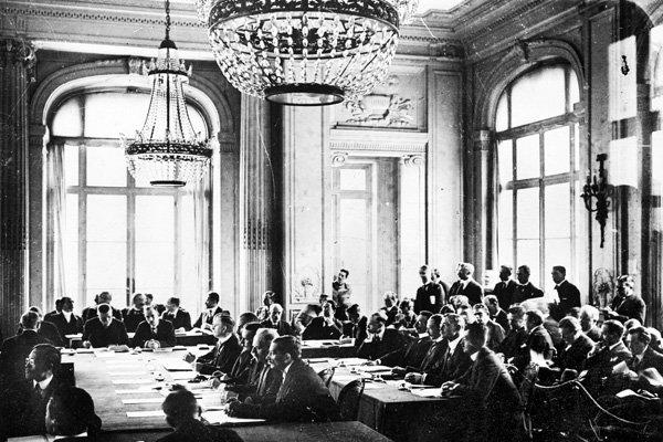 Хорти и вековая «культурная травма» венгров () Хорти и вековая «культурная травма» венгров