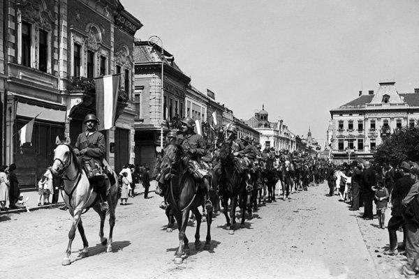 Хорти и вековая «культурная травма» венгров () Хорти и вековая «культурная травма» венгров