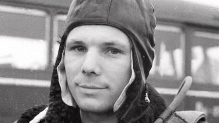 Пять факторов, способствовавших смерти Гагарина () Пять факторов, способствовавших смерти Гагарина