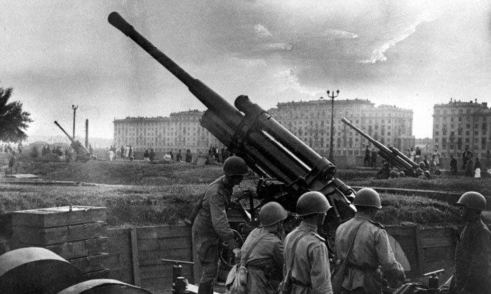 Правда про оборону () Правда про оборону