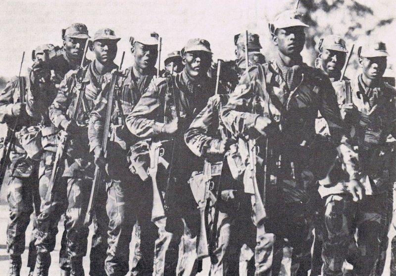 Африканские стрелки: колониальные войска Великобритании стали основой вооруженных сил независимых государств Африки () Африканские стрелки: колониальные войска Великобритании стали основой вооруженных сил независимых государств Африки