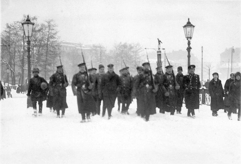 Германские военнопленные в Петрограде. 1915 () Германские военнопленные в Петрограде. 1915