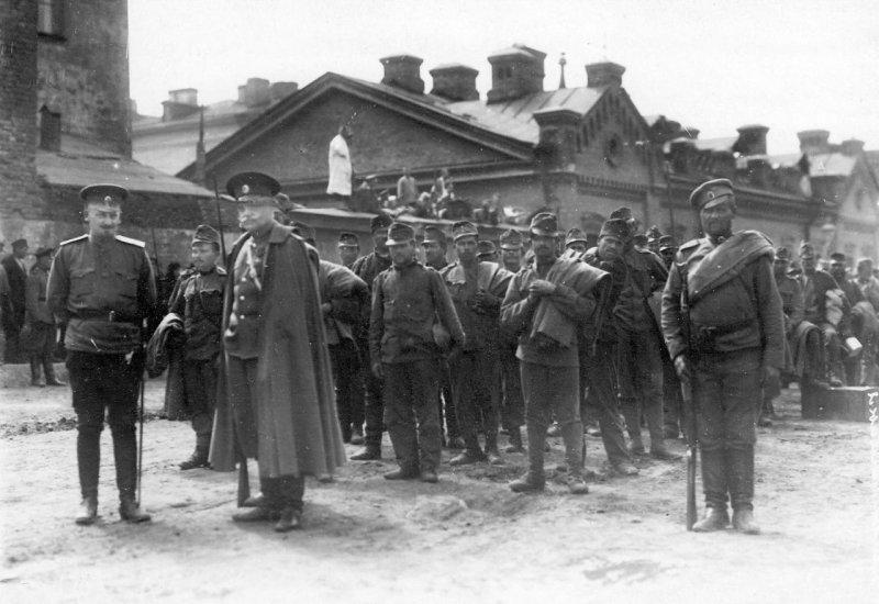 Германские военнопленные в Петрограде. 1915 () Германские военнопленные в Петрограде. 1915