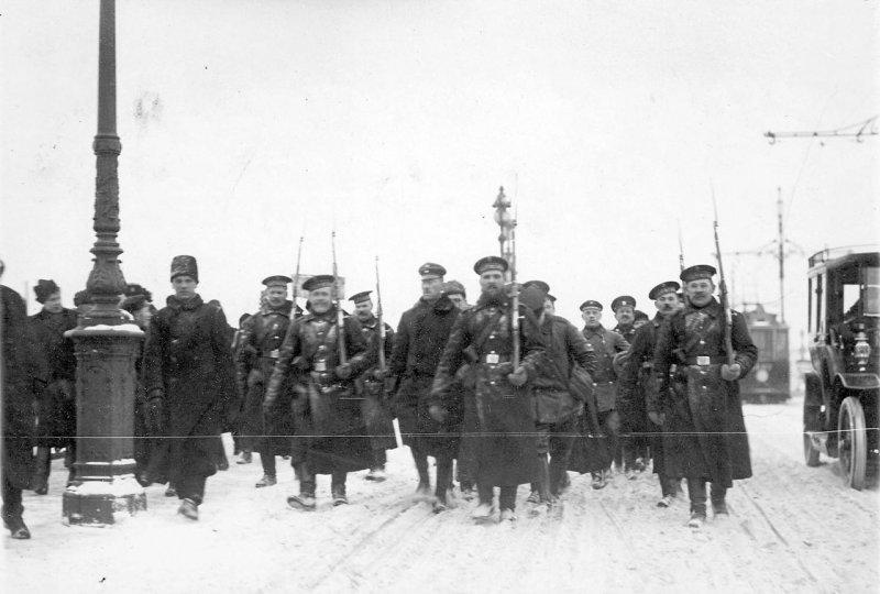 Германские военнопленные в Петрограде. 1915 () Германские военнопленные в Петрограде. 1915