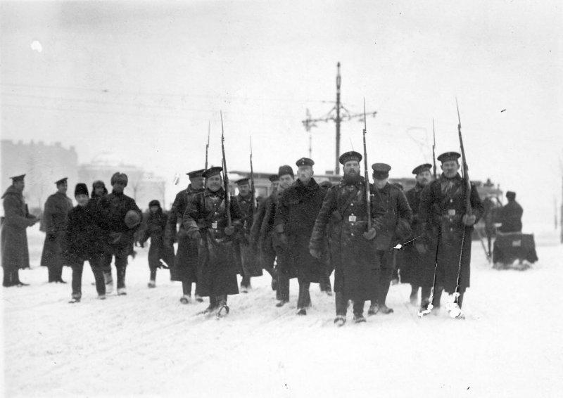 Германские военнопленные в Петрограде. 1915 () Германские военнопленные в Петрограде. 1915