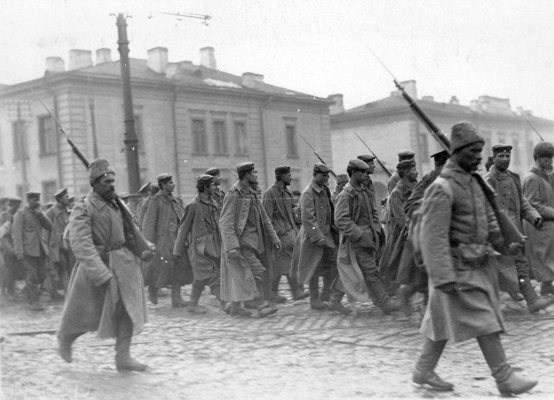 Германские военнопленные в Петрограде. 1915 () Германские военнопленные в Петрограде. 1915