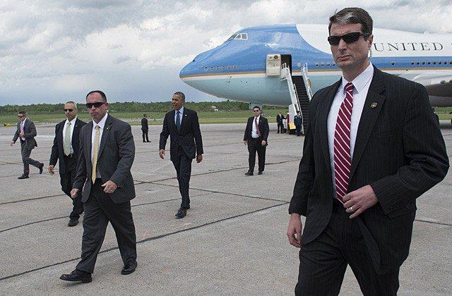 Очень секретная служба () Очень секретная служба