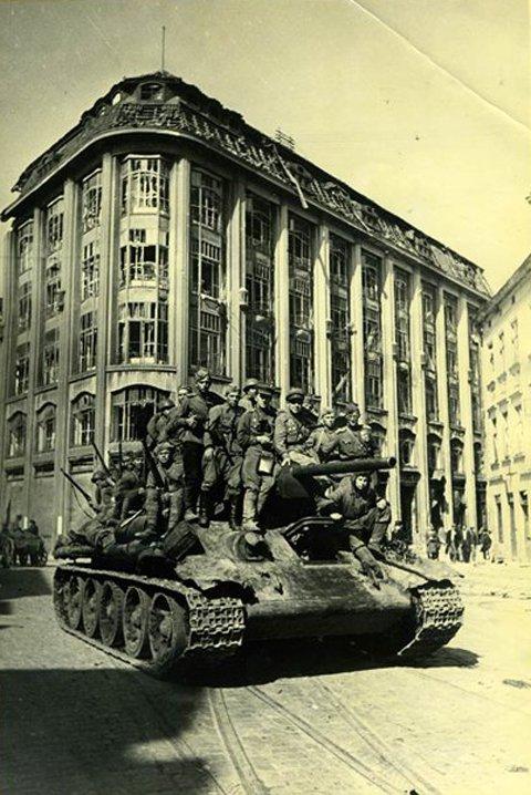 Шестой сталинский удар. Часть 3. Сражение на Висле () Шестой сталинский удар. Часть 3. Сражение на Висле