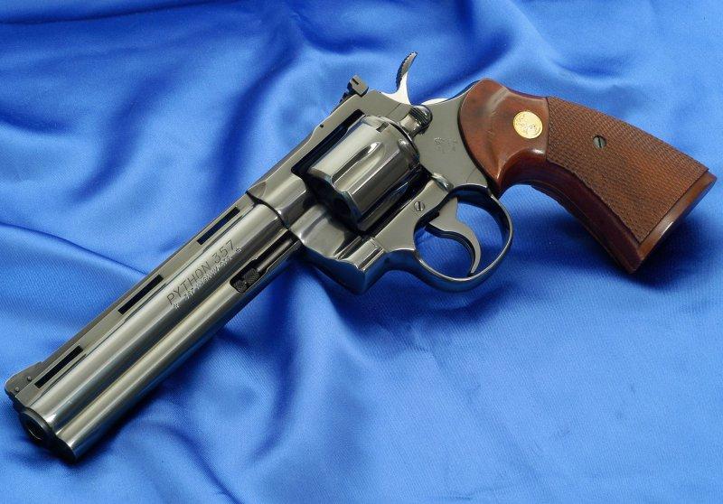 Сэмюэлю Кольту исполняется 200 лет