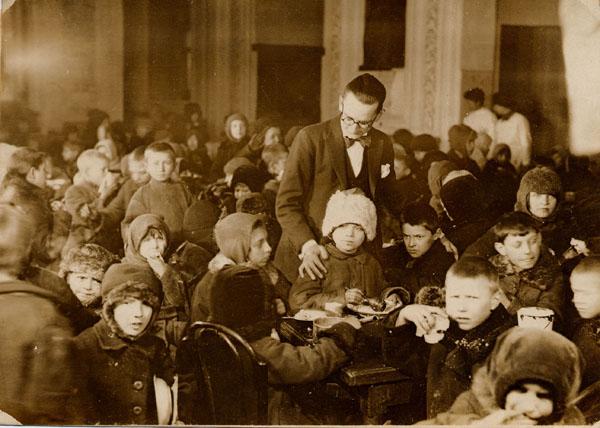 Зачем англичане спасали Россию от голода в 1921-22 годах