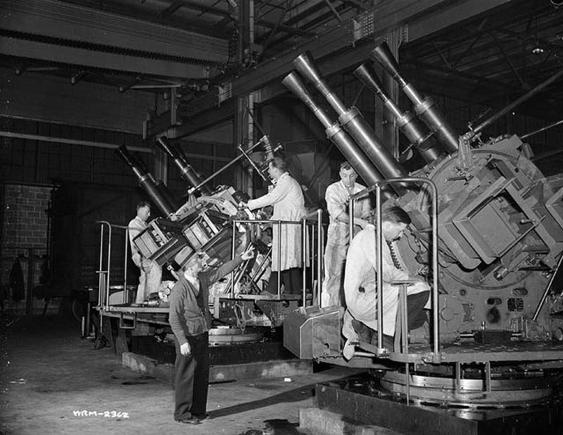 Знаменитый английский «пом-пом» () Знаменитый английский «пом-пом»