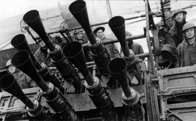 Знаменитый английский «пом-пом» () Знаменитый английский «пом-пом»