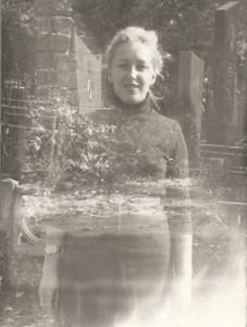 Пленницы огня () Пленницы огня