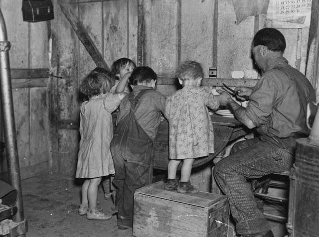 Американская депрессия 30х годов () Американская депрессия 30х годов