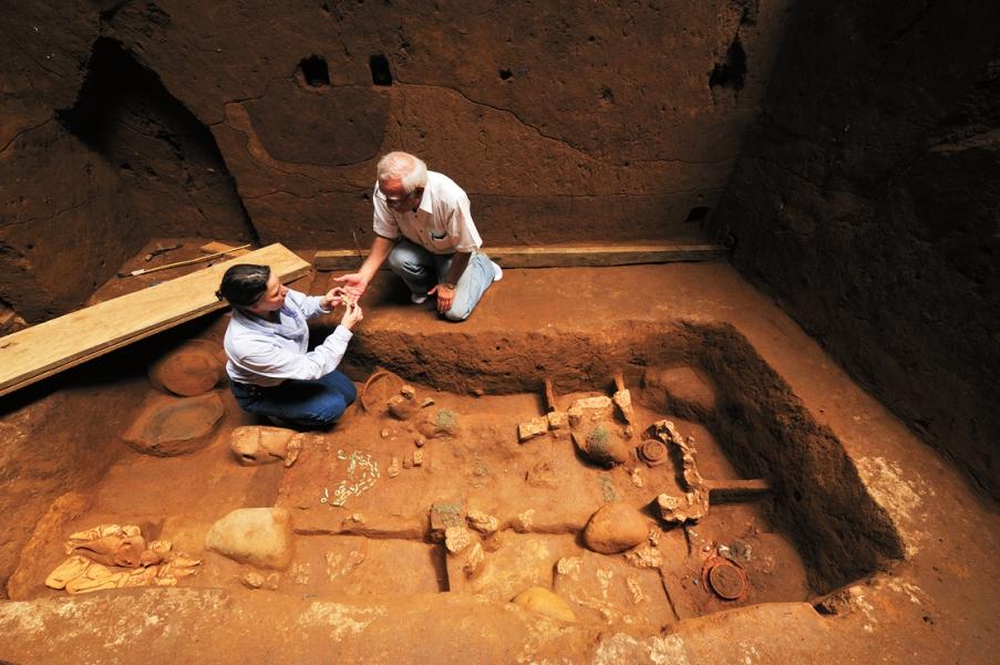 Майя: смерть владыки, рождение цивилизации