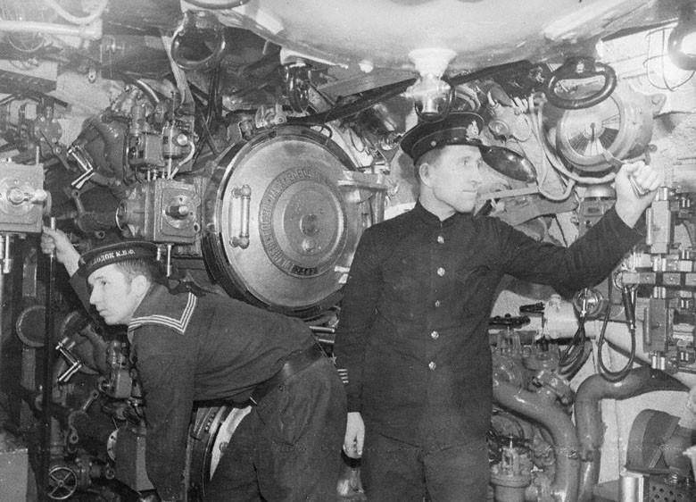 Морские истории () Морские истории