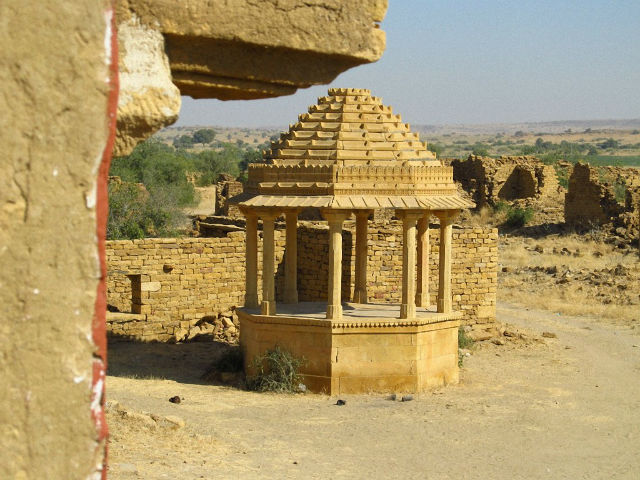 Kuldhara — проклятая деревня смерти + Фото () Kuldhara — проклятая деревня смерти + Фото