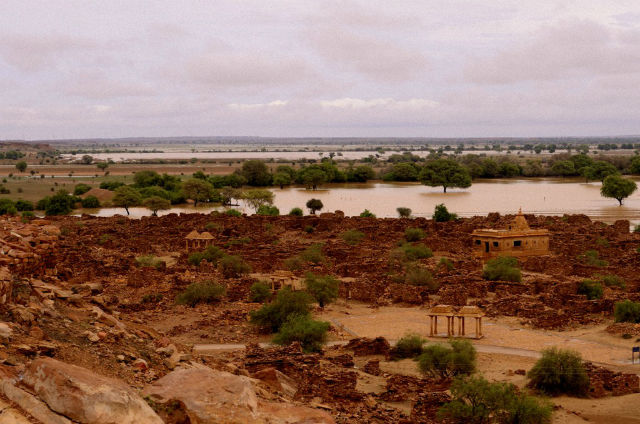 Kuldhara — проклятая деревня смерти + Фото () Kuldhara — проклятая деревня смерти + Фото