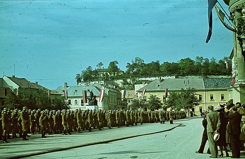 Парад венгерской армии 20 июня 1942