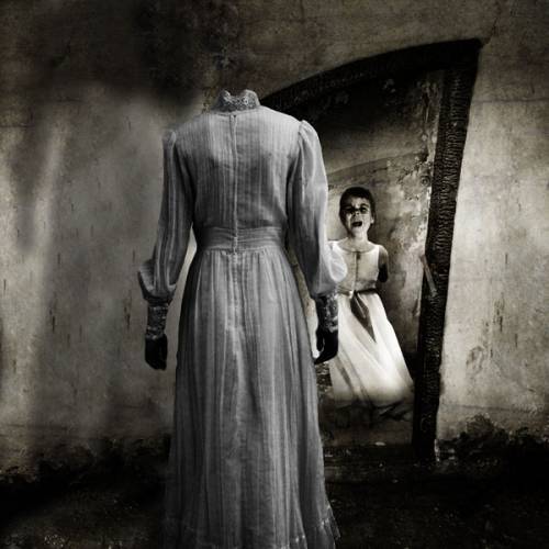 Зеркала - экран информационного поля Вселенной () Зеркала - экран информационного поля Вселенной