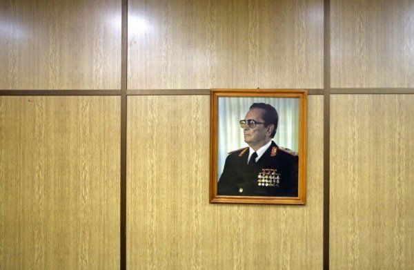 Бункер Тито () Бункер Тито