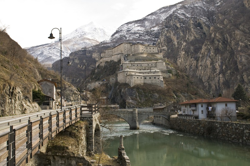 Форт Бард: защитник альпийской долины (Италия) Форт Бард: защитник альпийской долины (Италия)