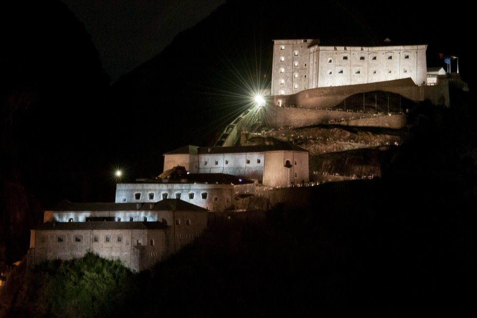 Форт Бард: защитник альпийской долины (Италия) Форт Бард: защитник альпийской долины (Италия)