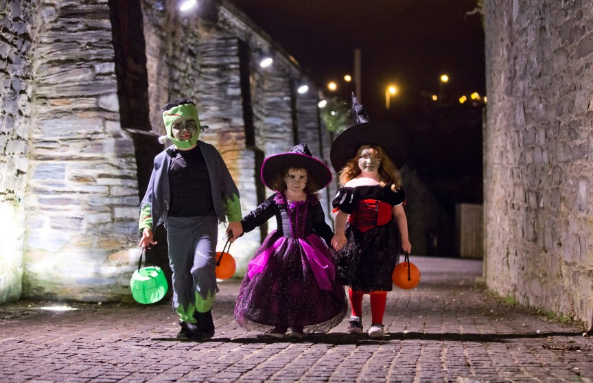 Хэллоуин: как отмечают День всех святых в разных странах () Хэллоуин: как отмечают День всех святых в разных странах